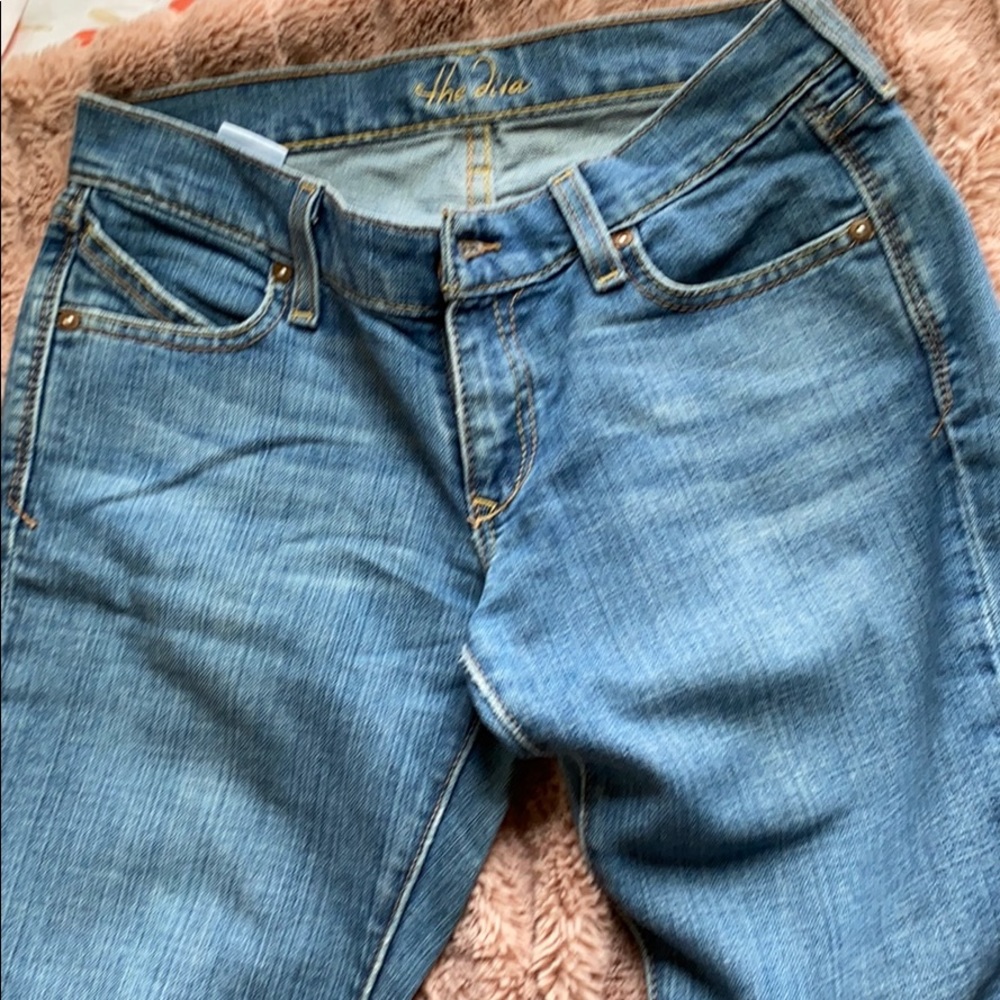 Petite, boot cut jeans !!